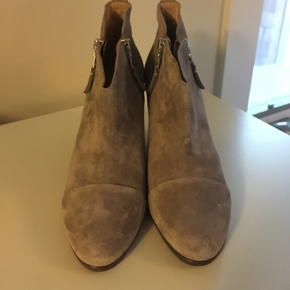 Rag and Bone Margot Grey Suede Bootie, Size 38.5 - Picture 2 of 5